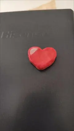 赤いハート型マグネット