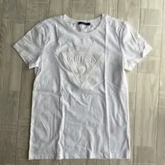 GUESS ホワイト Tシャツ ロゴ入り