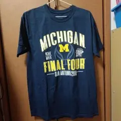値下げ！カレッジTシャツ　Mサイズ
