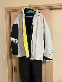 Item thumbnail for item 25e63996-9258-4ebf-bcf3-d6c1f92b26b9