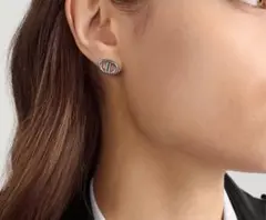 Dior シルバー ロゴ ピアス(片耳)