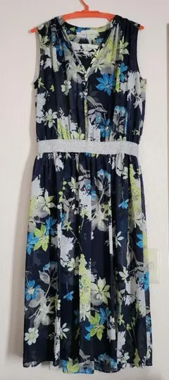 新品アズノゥアズのワンピース