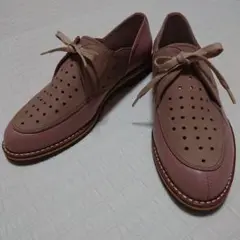 #ピンクハウス新品・パンチング定番ヒモ革靴・くすみピンクバイカラー