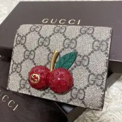 極美品✨GUCCI インターロッキング GG チェリー ストーン欠損無し