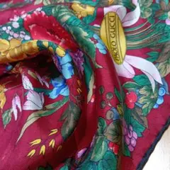 割引GUCCI フローラルスカーフ 赤