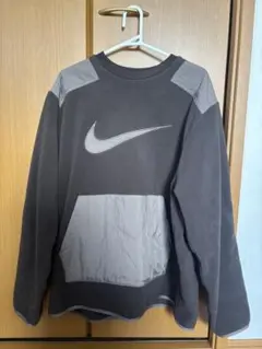 Nike スウッシュロゴ フリーストレーナー