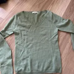 NATURAL BEAUTY BASIC グリーン Vネック ニット M