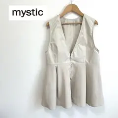値下げ　美品　入手困難品　ダブルジップ　ベスト　フレア　きれいめ　Vネック　ジレ