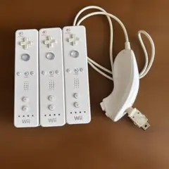 WIIリモコン3本（1本蓋なし）ヌンチャク
