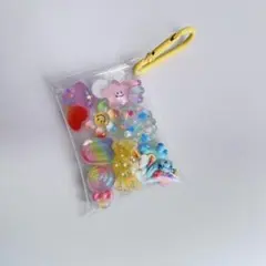 ガチャ詰めポーチ風　キーホルダー　キャンディバッグキーホルダー　ユニコーン