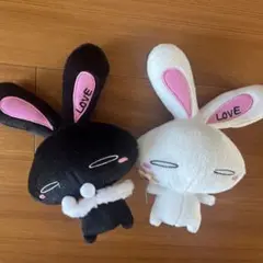 うさぎのぬいぐるみセット（黒・白）