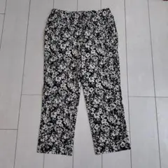 シャルレ花柄カジュアルパンツ LL
