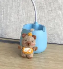 カピバラのあみぐるみキーホルダー付き