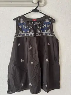 Morning Calm ノースリーブトップス 黒