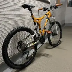 MTB GT カスタムバイク フルサス 自転車 値下げ中!