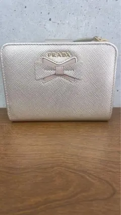 PRADA 財布