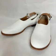 アルモニ　レザー　バックストラップ　シューズ