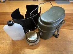 スウェーデン軍　ルーマニア軍　飯盒　飯ごう　五徳　メスキット Amazon | Mil-Tec メスキット クッカー スウェーデン軍タイプ