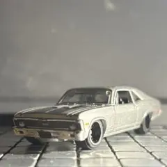 ホットウィールプレミアム　'70 シェビー　ノヴァSS 美品