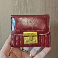 CHARLES & KEITH バーガンディ 三つ折り財布