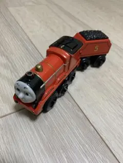 きかんしゃトーマス 木製レールシリーズ 電動ジェームス