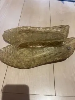 メデュース　ラバー　ゴールドラメ　メッシュサンダル　パンプス