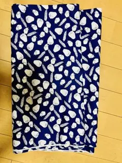 ネイビー×白　野菜柄プリント 生地　ハンドメイド素材　約110×500cm