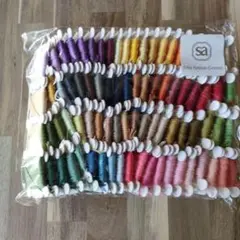 刺繍糸　糸巻板付き　80色