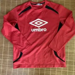 umbro アンブロ　長袖Tシャツ　サイズS 赤