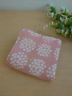 6重ガーゼハンカチ　☆アジサイ柄・ピンク☆