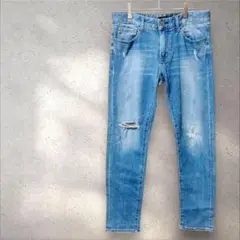 ユニクロ【M】ジーンズ パンツ デニム ブルー ダメージ シンプル カジュアル