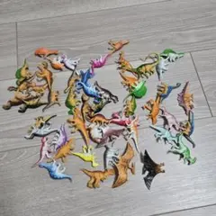 恐竜　フィギュア