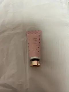 ハンドクリーム ピンク ハート模様