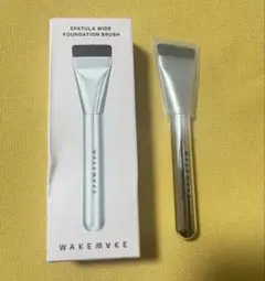 WAKEMAKE スパチュラワイドファンデーションブラシ