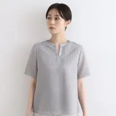 【完売品】インディヴィ INDIVI／V.A.I★ストライプ柄 半袖ブラウス