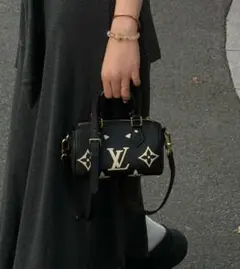 Louis Vuitton ミニショルダーバッグ ブラック