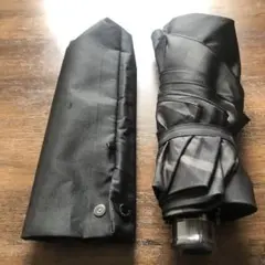 BURBERRYバーバリー　折りたたみ傘 黒 チェック柄