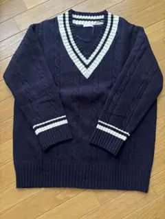 GU ネイビー Vネック ケーブル編み セーター