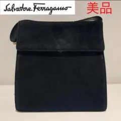 美品❗Salvatore Ferragamo 本革ショルダーバック ブラック