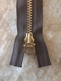 Item thumbnail for item 2c68a46d-e8b8-4315-808e-70852db64d6f