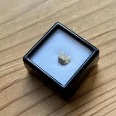 f10. フォスフォフィライト 燐葉石 原石 天然石 鉱物標本