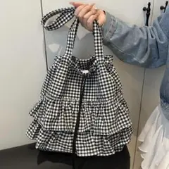 新品 ギンガムチェック トートバッグ フリル ブラック 黒 白 マザーズバッグ