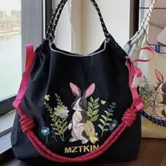 うさぎちゃん柄　ナイロン　トートバッグ　エコバッグ　新品　ストラップ無し