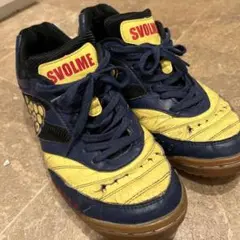 SVOLME ネイビー/イエロー フットサルシューズ