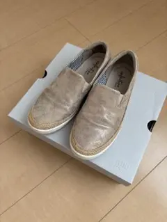 clarksベージュ ゴールド　スエード スリッポン