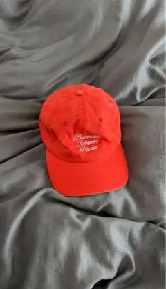 H&M 赤 キャップ
