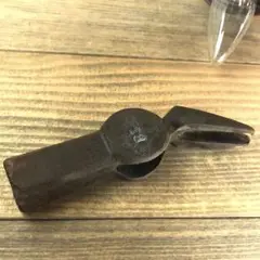 Item thumbnail for item 15998b40-9d75-4c21-a724-923f670c8b4e