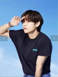 FILA フィラ T シャツ Fサイズ　BTSテテ着用