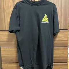 HUF ブラック Tシャツ