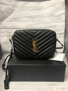 イヴ サン ローラン ショルダーバッグ